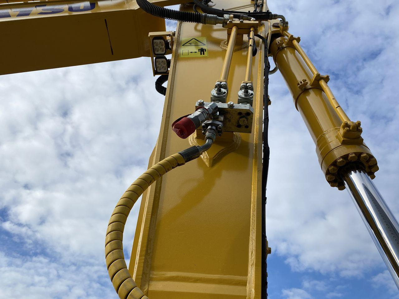 Bæltegravemaskine Komatsu PC240LC-11EO