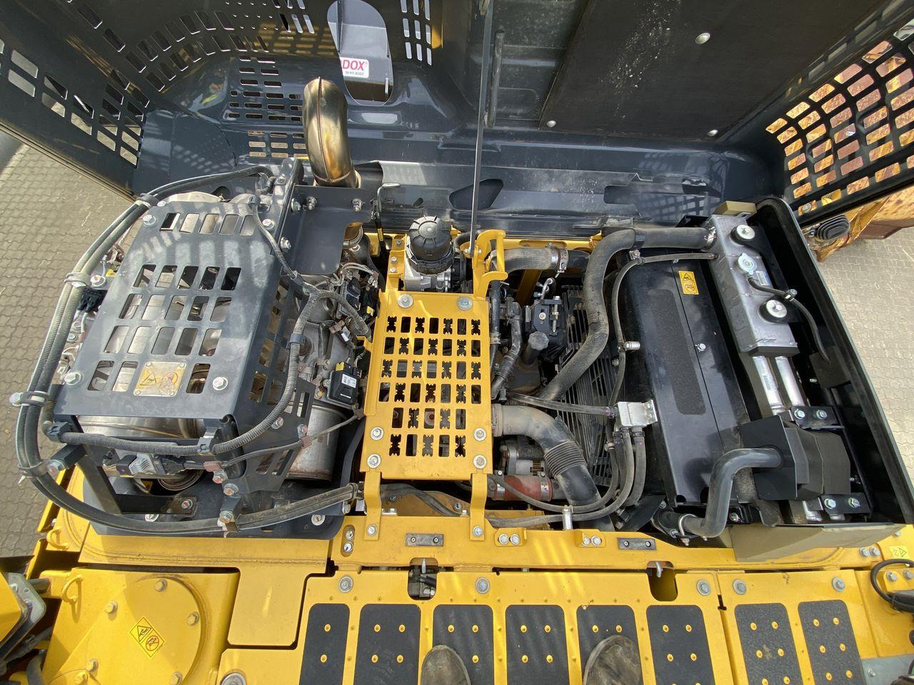 Bæltegravemaskine Komatsu PC240LC-11EO