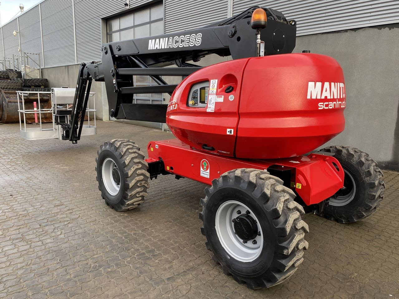Bomlift Manitou 180ATJ RC