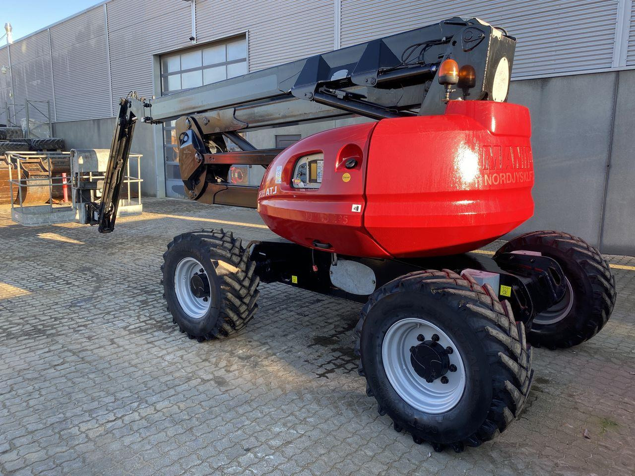 Bomlift Manitou 200ATJ RC