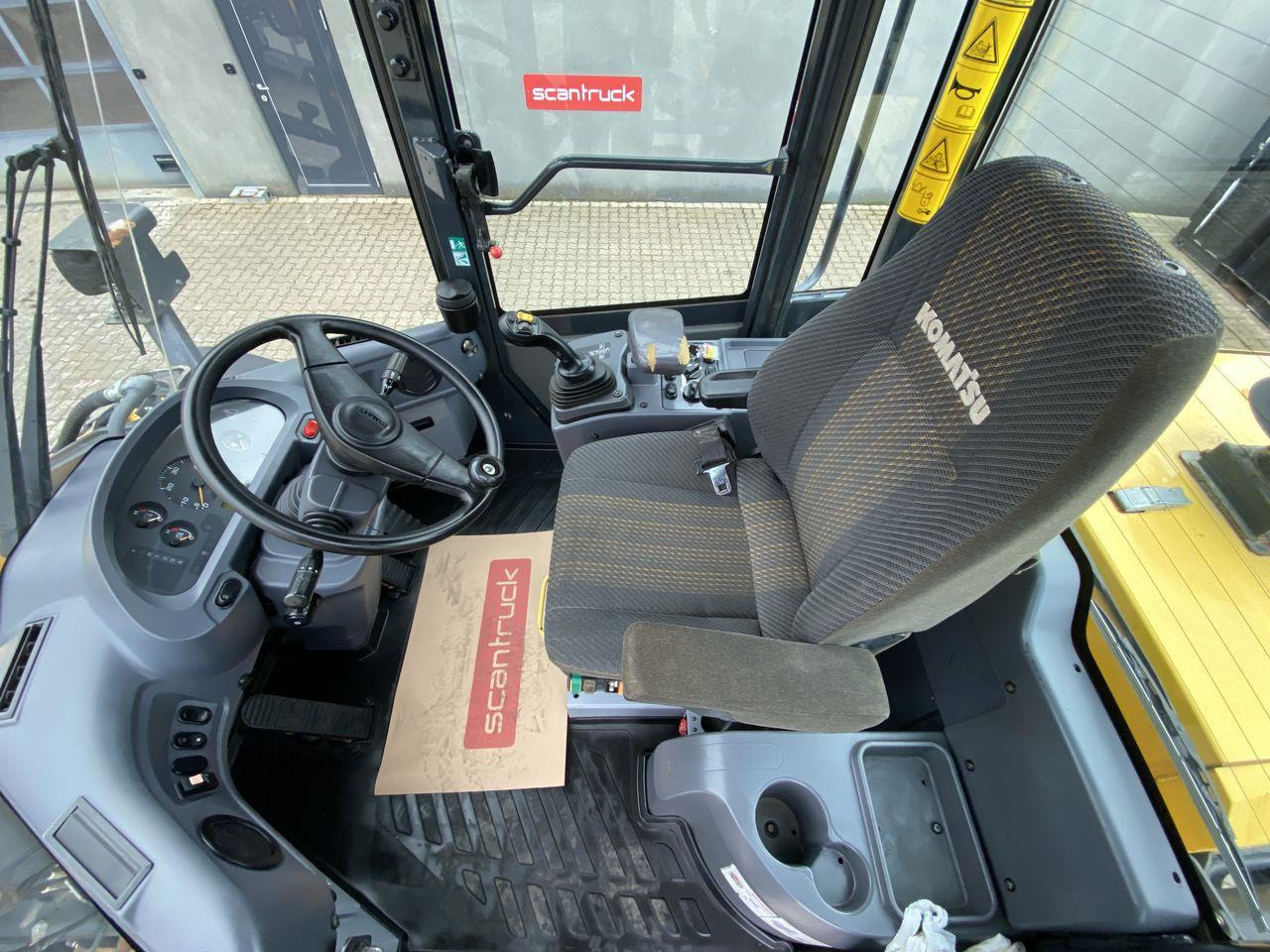 Gummihjulslæsser Komatsu WA200-7