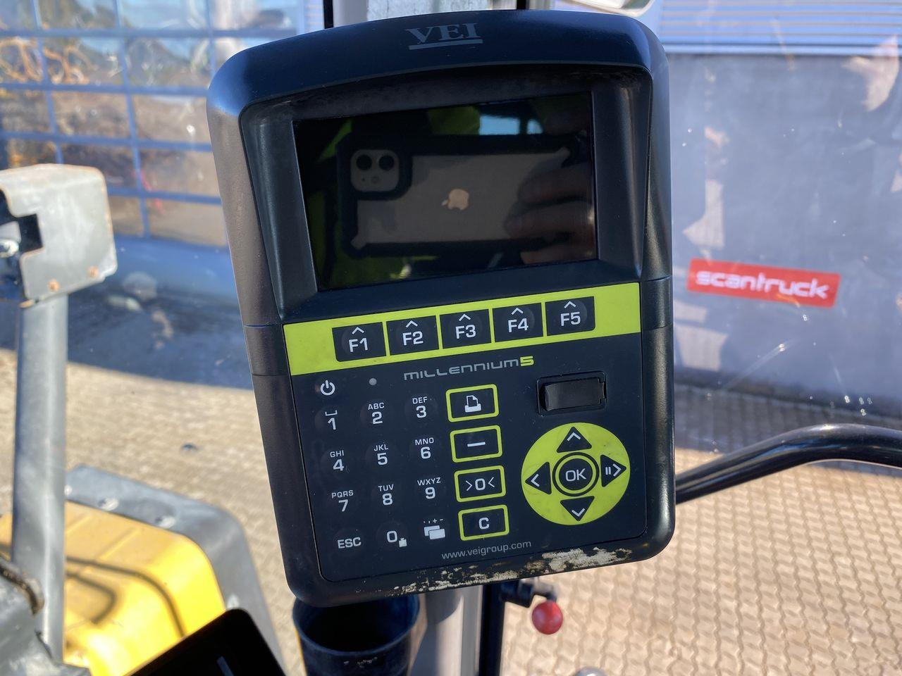 Gummihjulslæsser Komatsu WA470-7