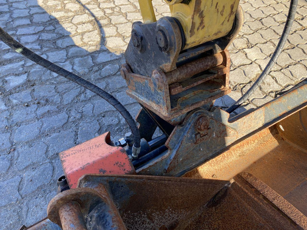 Minigravemaskine Komatsu PC16R-3HS