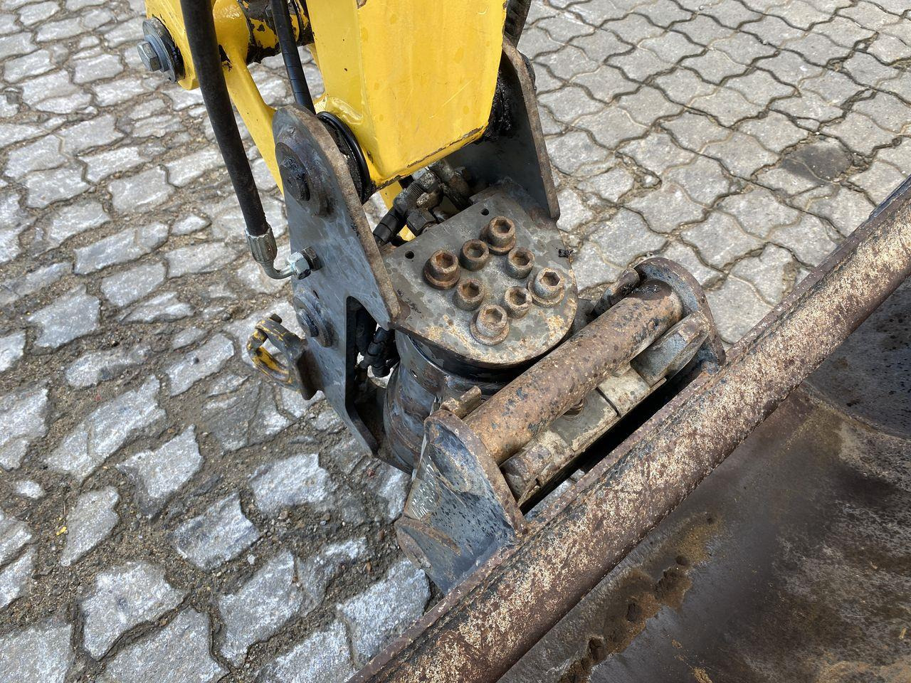 Minigravemaskine Komatsu PC26MR-3