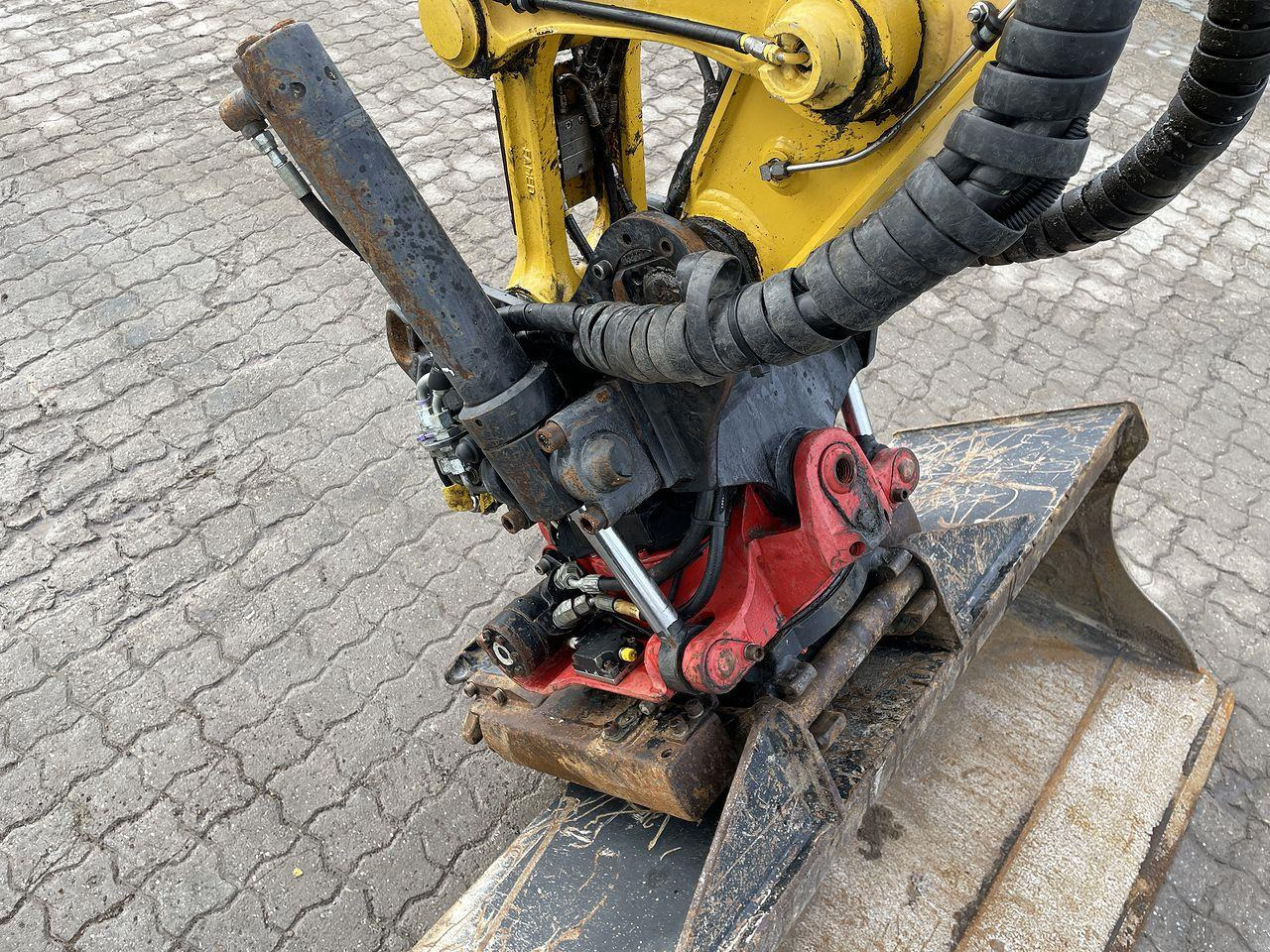 Minigravemaskine Komatsu PC88MR-10