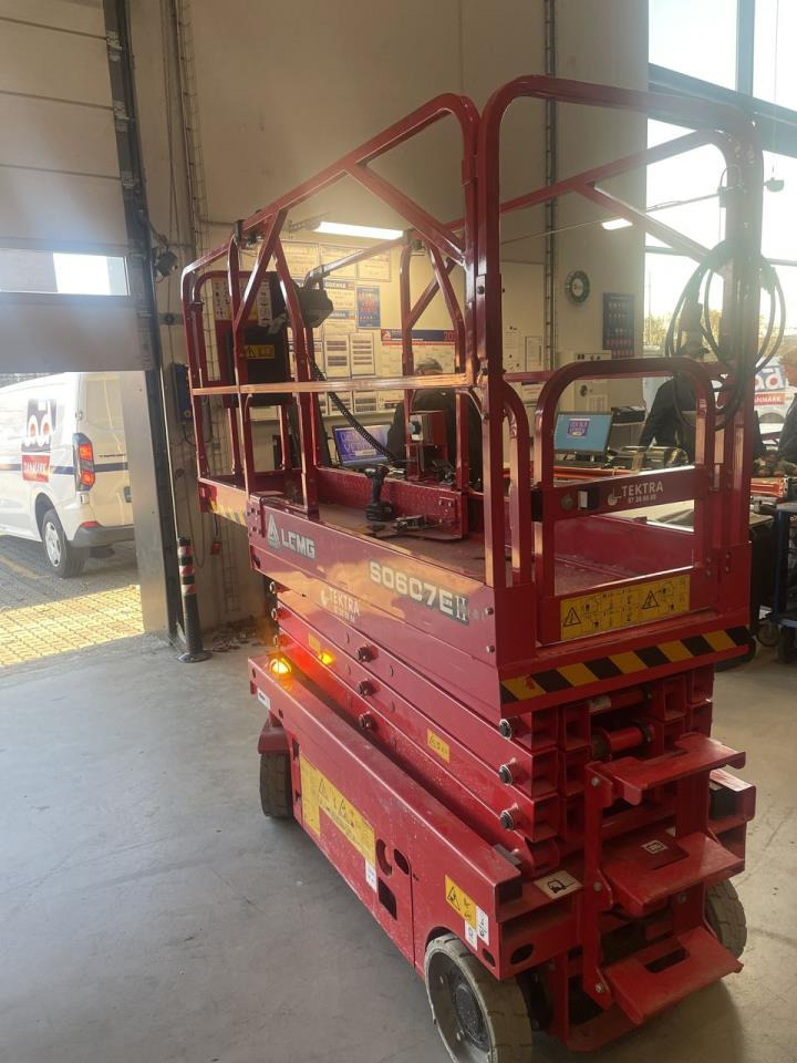 Sakselift LGMG S0607E II