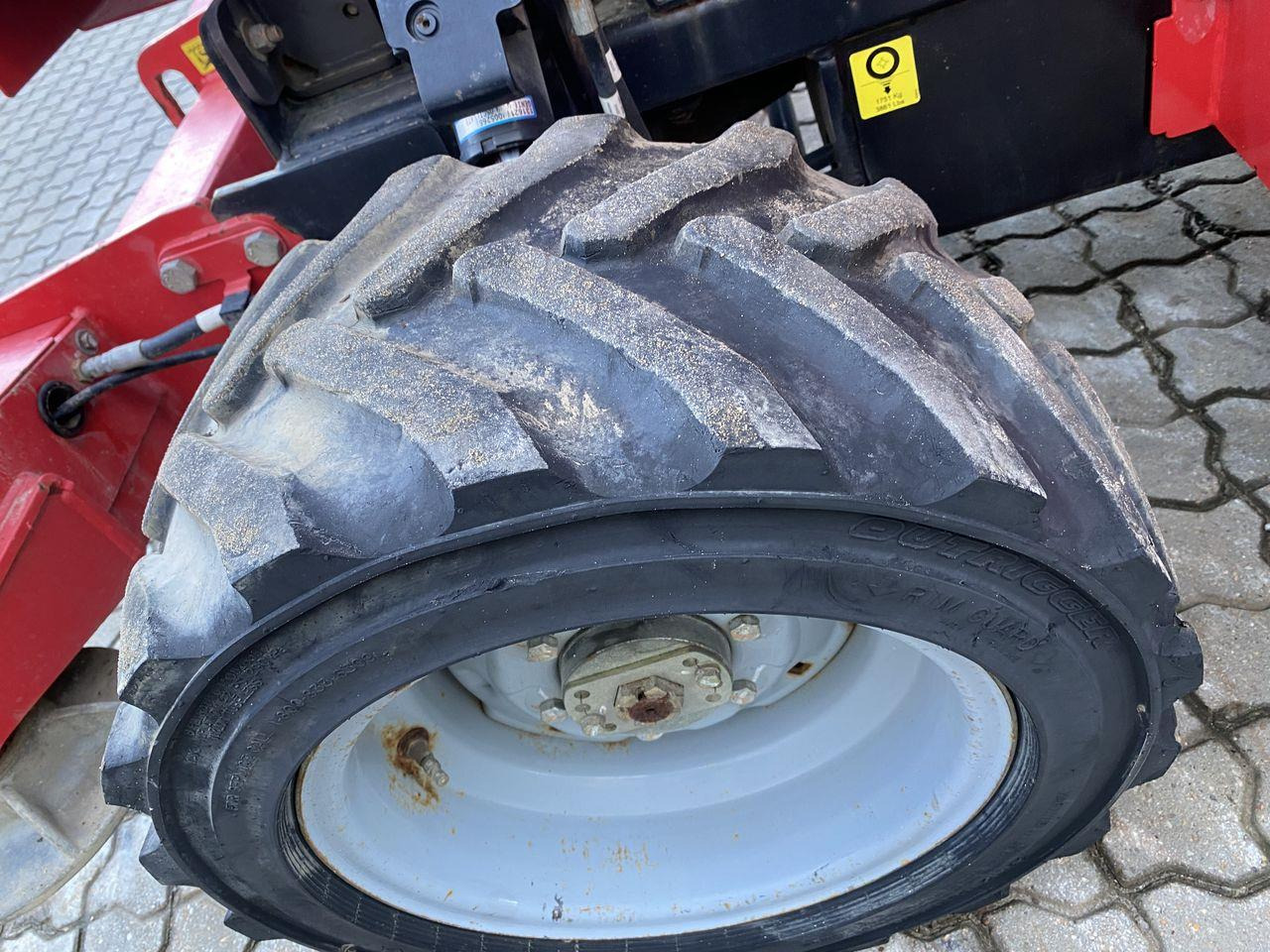 Sakselift Manitou 140SC