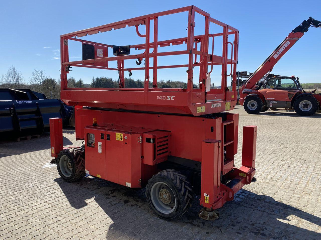 Sakselift Manitou 140SC