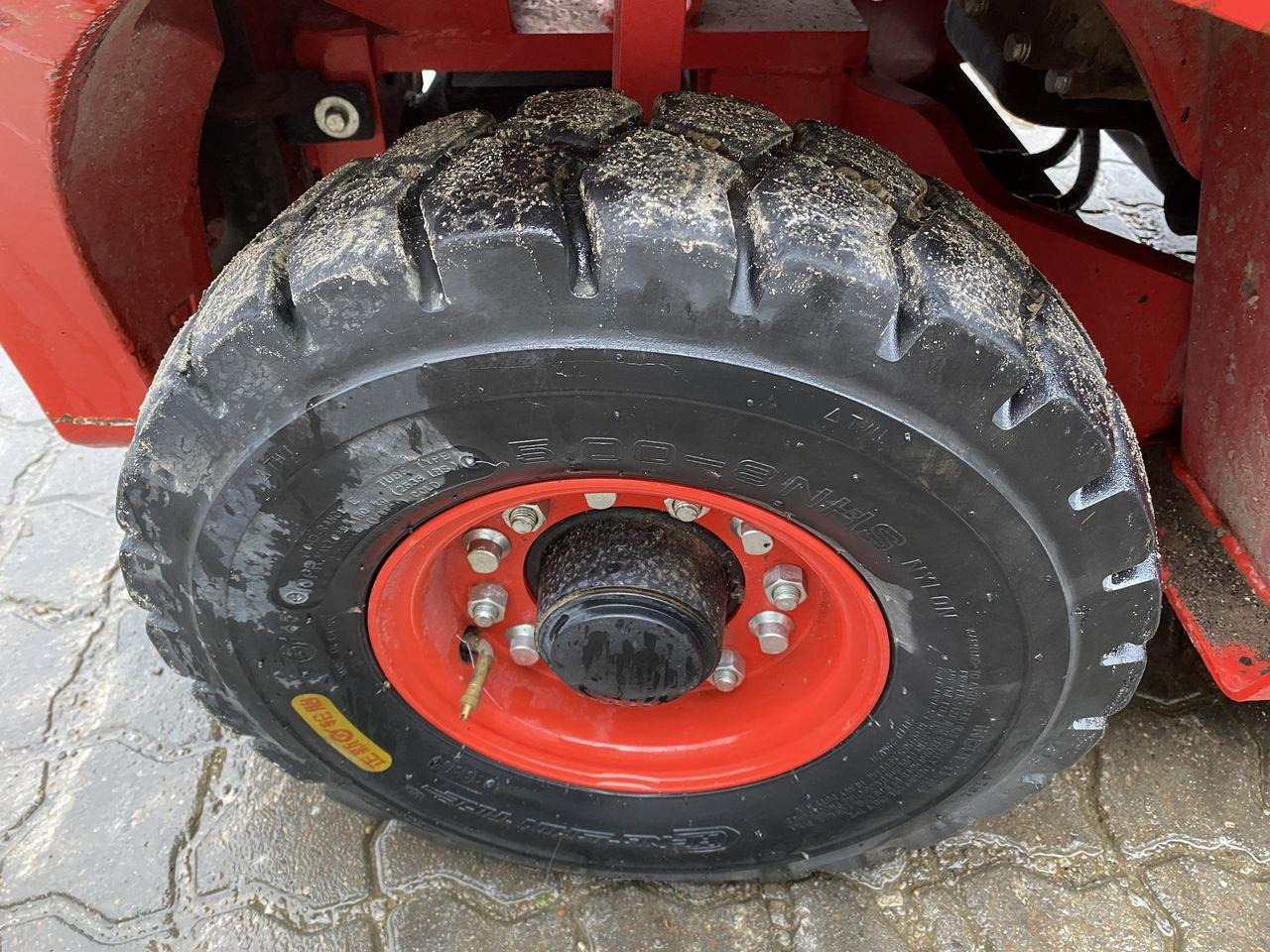 Diesel gaffeltruck CONMAS  Diesel 1800 kg