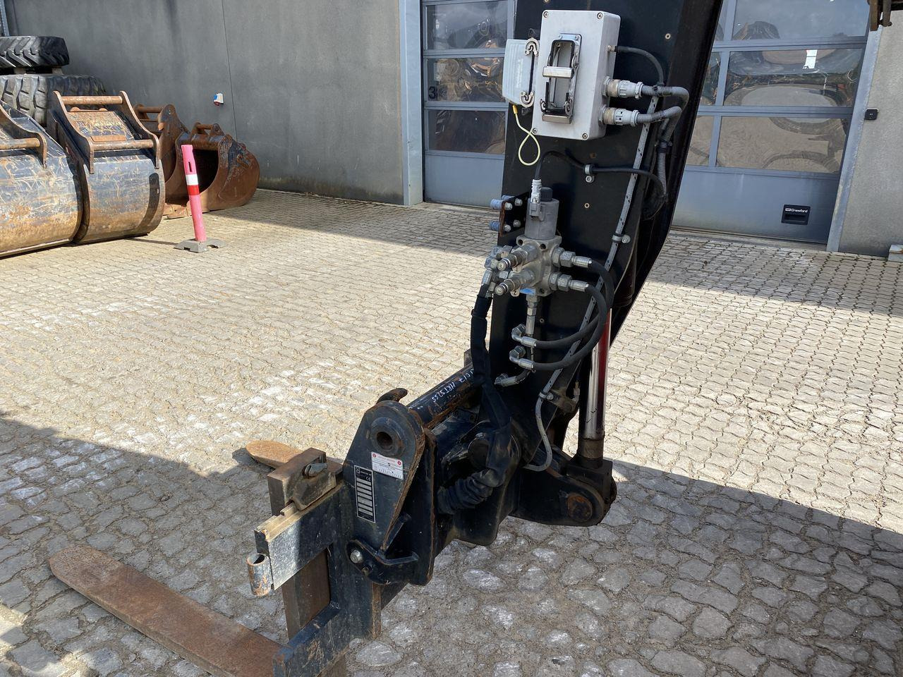 Teleskop truck Manitou MRT3255P+ ST4