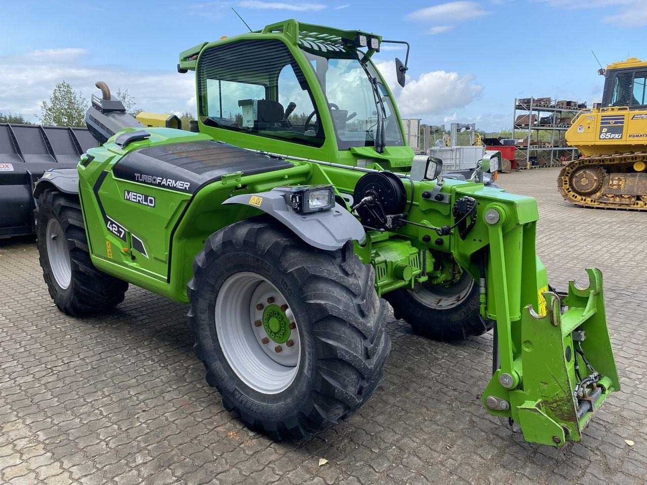 Teleskop truck Merlo TF42.7-145