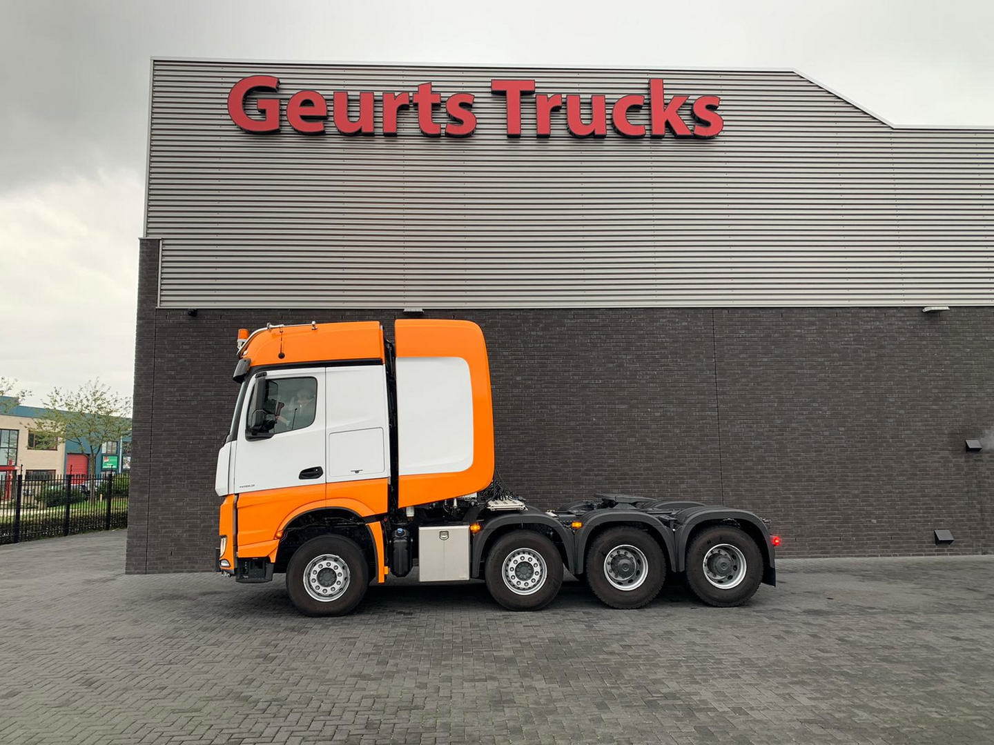 Geurts Trucks B.V. - Trækkere MERCEDES-BENZ - 8x6, luft konditioner undefined: billede 35