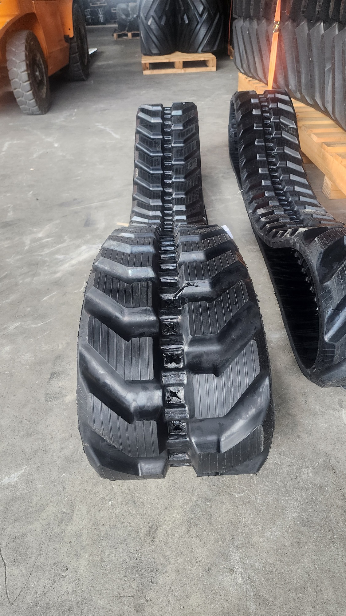 GLOBAL TRACK WAREHOUSE EUROPE GMBH undefined: billede 8