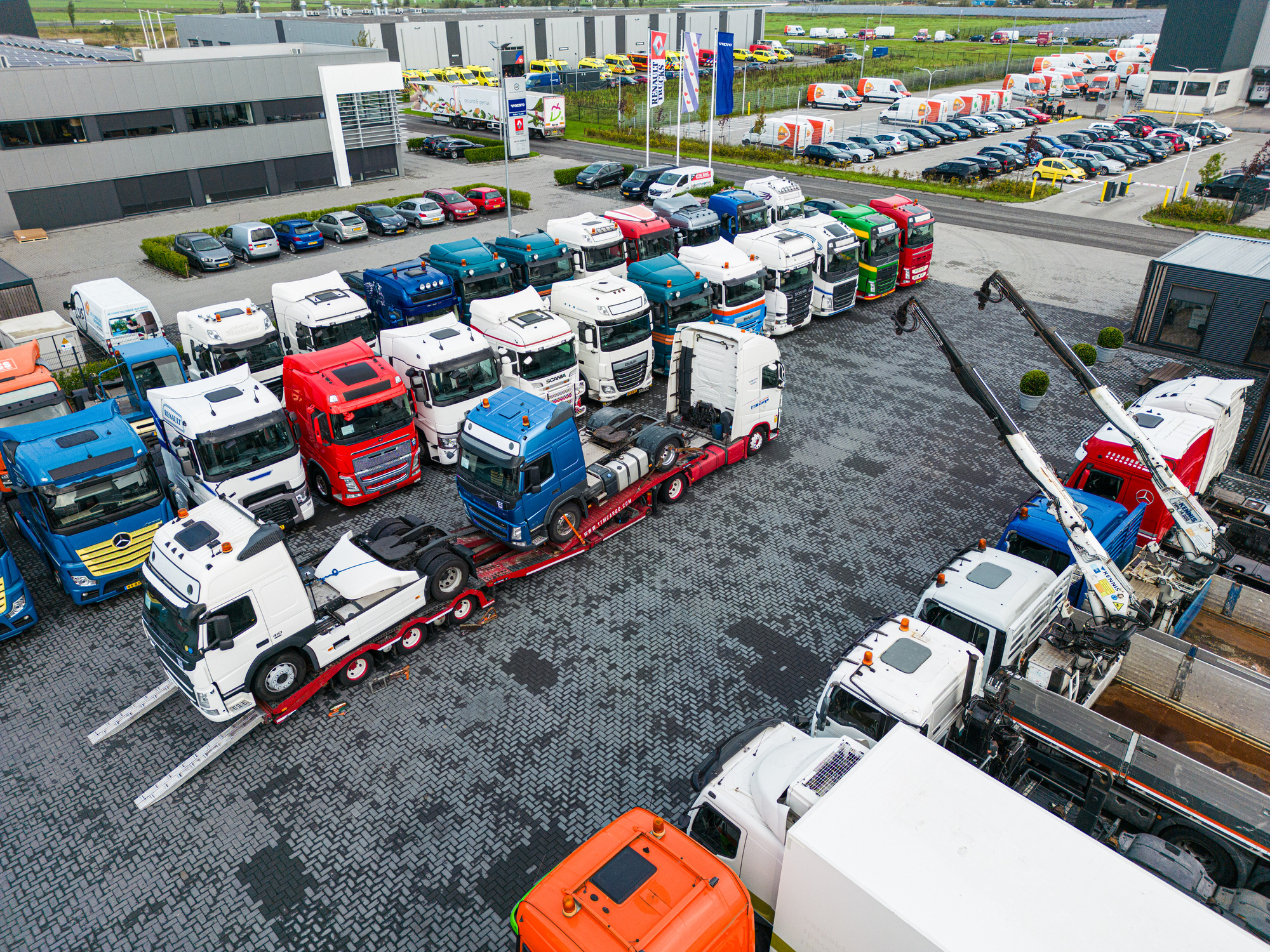 LVS Used TRUCKS - Lastbiler MERCEDES-BENZ - Euro 6 undefined: billede 3