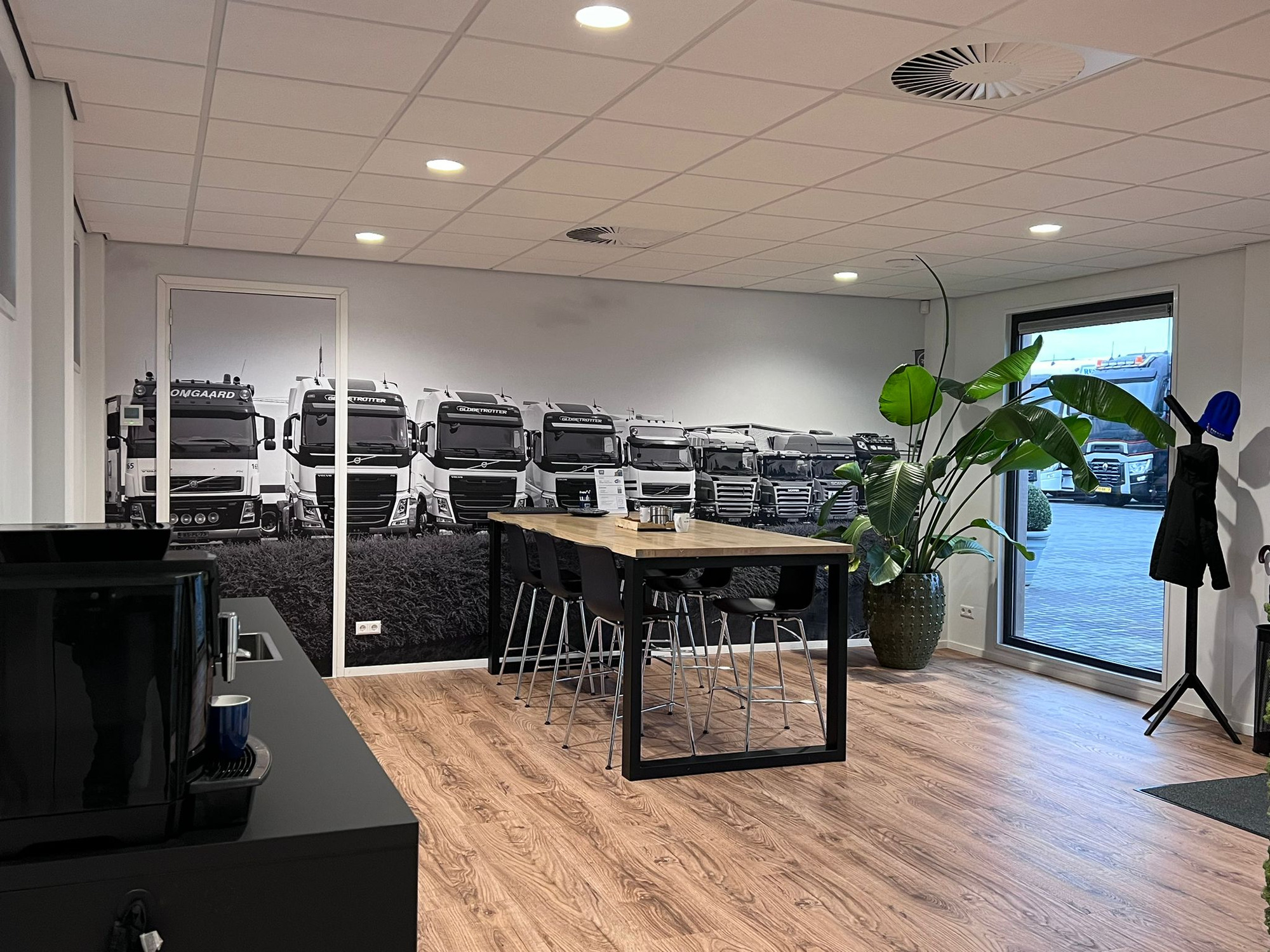 LVS Used TRUCKS - Lastbiler MERCEDES-BENZ - Euro 6 undefined: billede 5