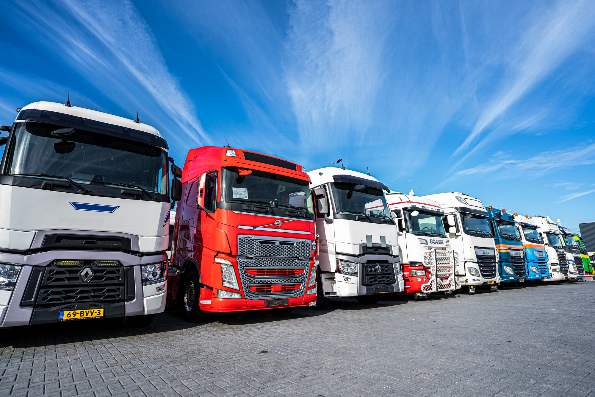 LVS Used TRUCKS - Lastbiler MERCEDES-BENZ - Euro 6 undefined: billede 1