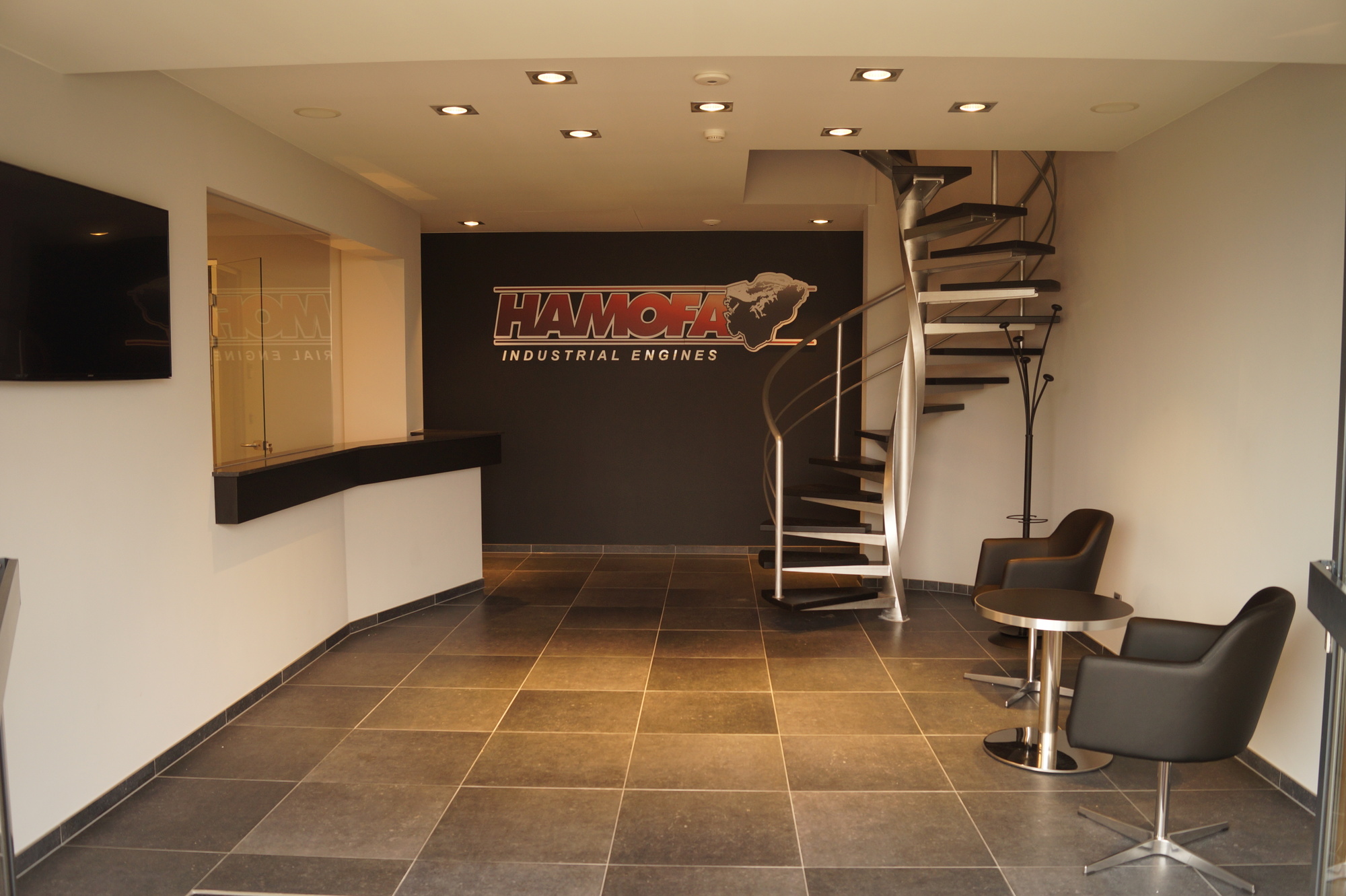 HAMOFA BVBA - Entreprenørmaskiner PERKINS - År: 1992 undefined: billede 3