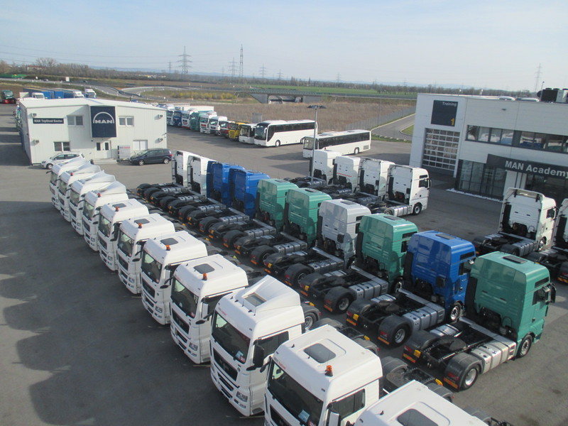 MAN Truck & Bus Vertrieb Österreich GesmbH - Lastbiler - gearkasse: manuel undefined: billede 1