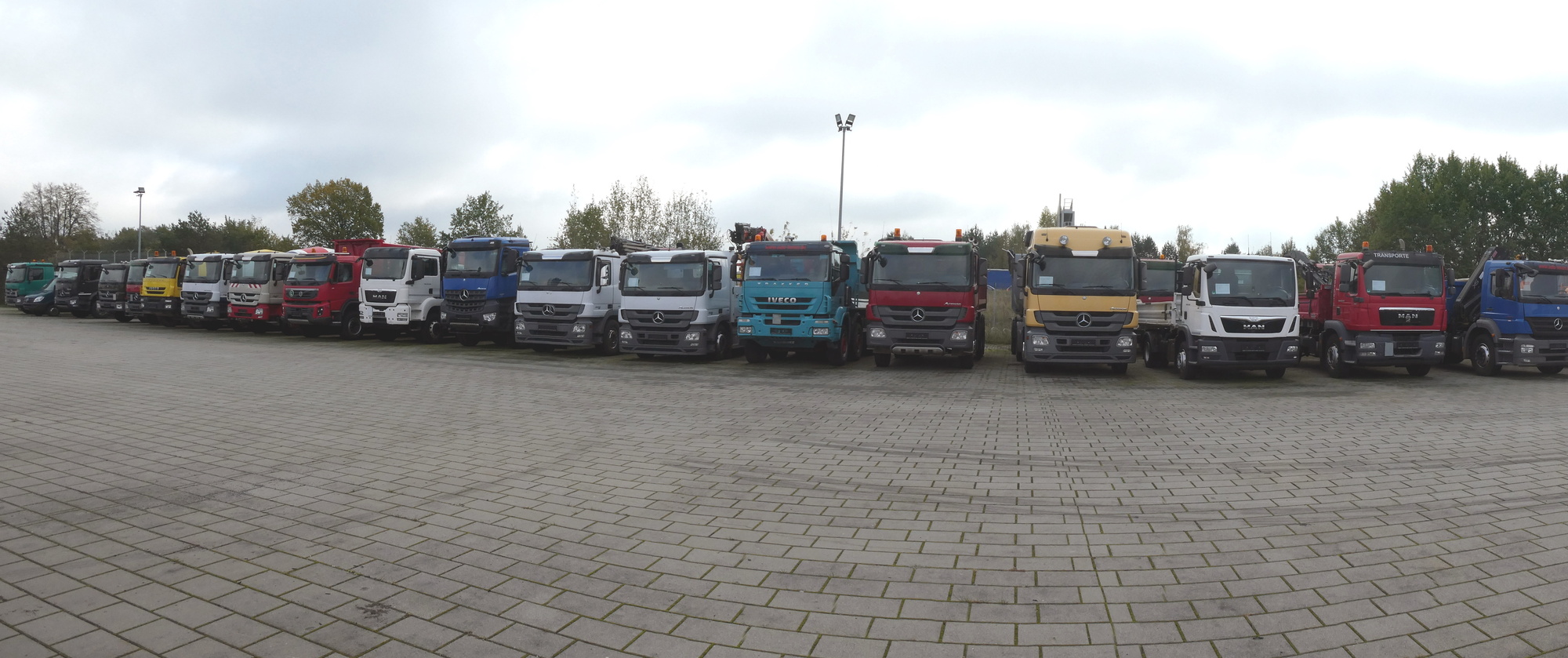 Henze Truck GmbH - Lastbiler MERCEDES-BENZ - År: 2014, Euro 6 undefined: billede 1