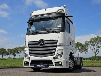Trækker MERCEDES-BENZ Actros 1845