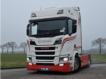 Trækker SCANIA R 450