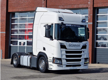 Trækker SCANIA R 450