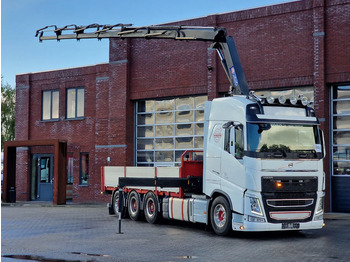 Lastbil med kran VOLVO FH13 540