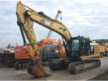 Bæltegravemaskine CATERPILLAR 323FL