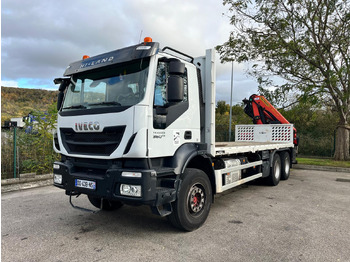 Lastbil med lad IVECO EuroTrakker