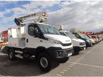 Lastbil med mandskabslift Iveco Daily 55S17W 4x4 Zwyżka 19m Versalift Lat 55 TB Time France: billede 3 Lastbil med mandskabslift Iveco Daily 55S17W 4x4 Zwyżka 19m Versalift Lat 55 TB Time France: billede 3