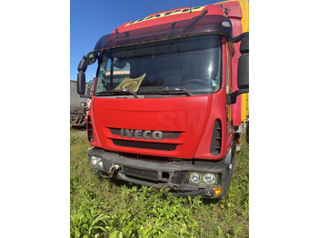 Lastbil med presenning IVECO