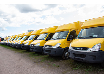 Varebil med kasse IVECO Daily 35s11