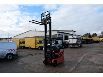 El gaffeltruck TOYOTA