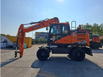 Hjulgravemaskine DOOSAN DX160W
