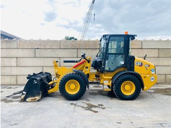 Gummihjulslæsser CATERPILLAR 908