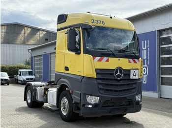 Trækker MERCEDES-BENZ Actros 1846