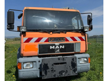 Lastbil kroghejs MAN LE 18.280 4x2 LL LE 18.280 4x2 LL, 6-Zylinder, Winterdienstausstattung: billede 2