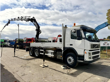 Lastbil med kran VOLVO FM 300