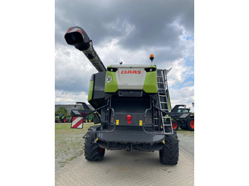 Leje en CLAAS Trion 750 CLAAS Trion 750: billede 5