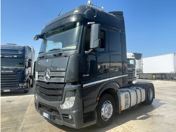 Trækker MERCEDES-BENZ Actros 1848