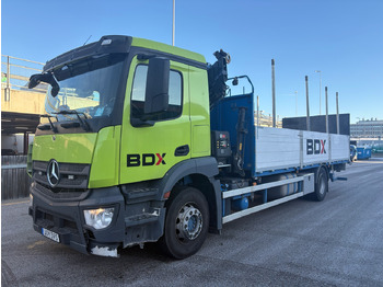 Lastbil med kran MERCEDES-BENZ Actros