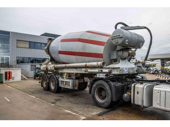 Betontrailer LIEBHERR