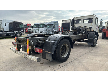 Lastbil chassis Volvo FL 220 (FULL STEEL SUSP. / 10 BOLTS / 18 TONS / VERY CLEAN CHASSIS !!! / CHASSIS 5.50M LENGHT): billede 4