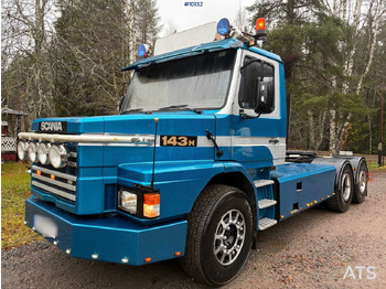 Trækker SCANIA 143