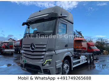 Containerbil/ Veksellad lastbil MERCEDES-BENZ Actros 2545
