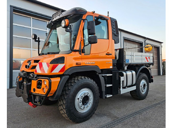 : billede i headeren