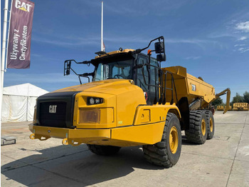 Knækstyret dumper CATERPILLAR 730