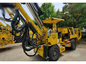 : billede i headeren