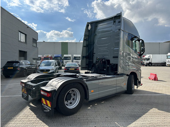 Trækker Volvo FH 500 Globetrotter XL / VEB+ / 2 Tanks / New Tacho V2 / APK TUV 07-26: billede 2 Trækker Volvo FH 500 Globetrotter XL / VEB+ / 2 Tanks / New Tacho V2 / APK TUV 07-26: billede 2