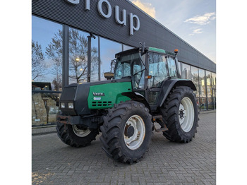 Traktor VALMET